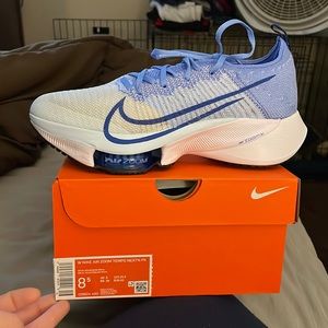 NIB Womens Nike Air Zoom Tempo Next% - size 8.5, in Royal Pulse/Game Royal